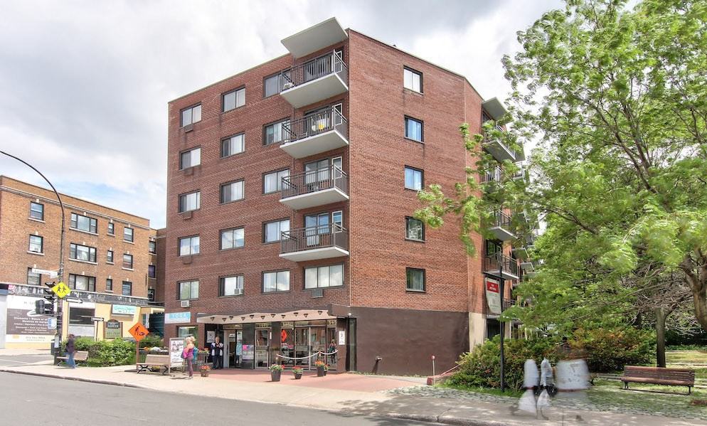 5450 Queen Mary Apartments 5450 Ch QueenMary, Montréal, QC H3X 3V3