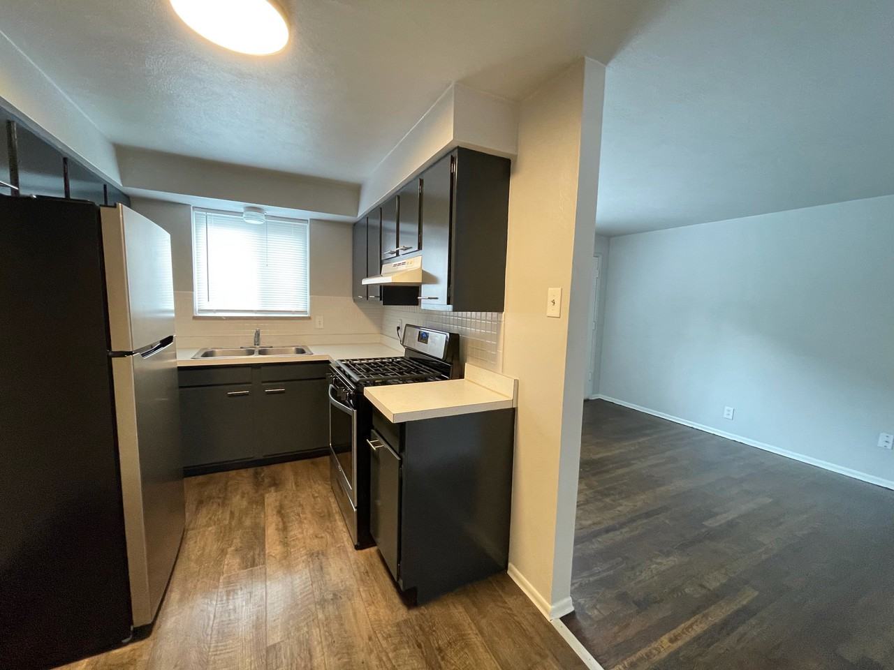 Hallmark Apartments 2807 Lemay Ferry Road B, Mehlville, MO 63125