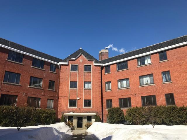 345 Boulevard Graham 16, MontRoyal, QC H3P 2C7 2 Bedroom Apartment