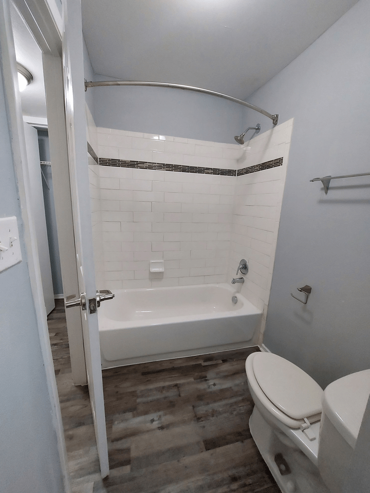 Bellaire Oasis at Oakwell {20211222} Apartments 1946 Ne Loop 410, San