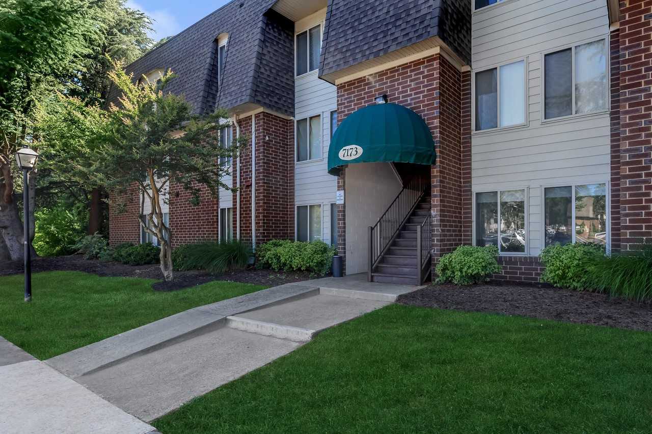 The Pines at Cold Harbor Apartments 7202 Garden Park Ln