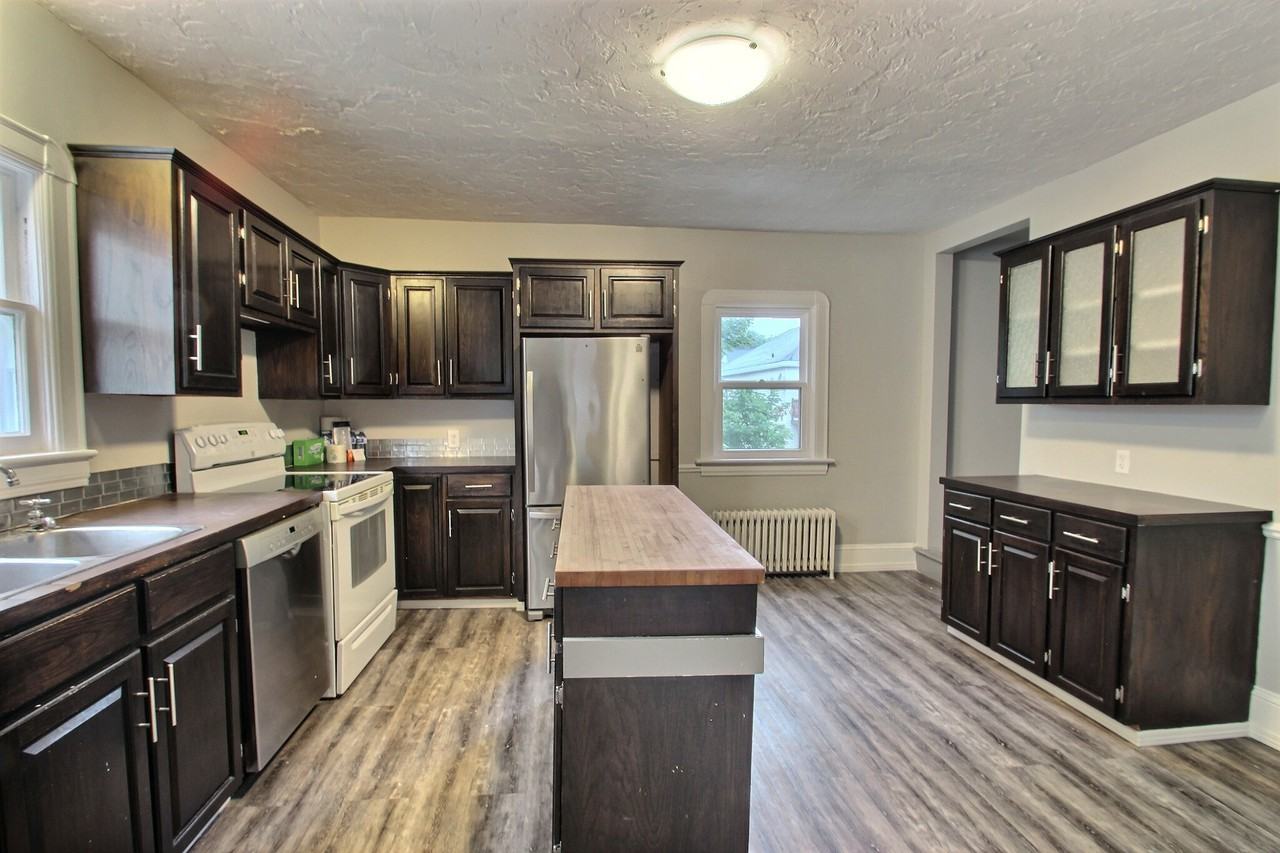 312 312 Highfield Street 312 312, Moncton, NB E1C 5R6 4 Bedroom