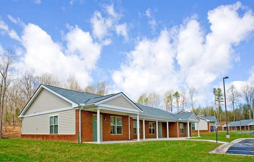 Parc Crest Apartments 900 Poplar Forest Road, Farmville, VA 23901 Zumper