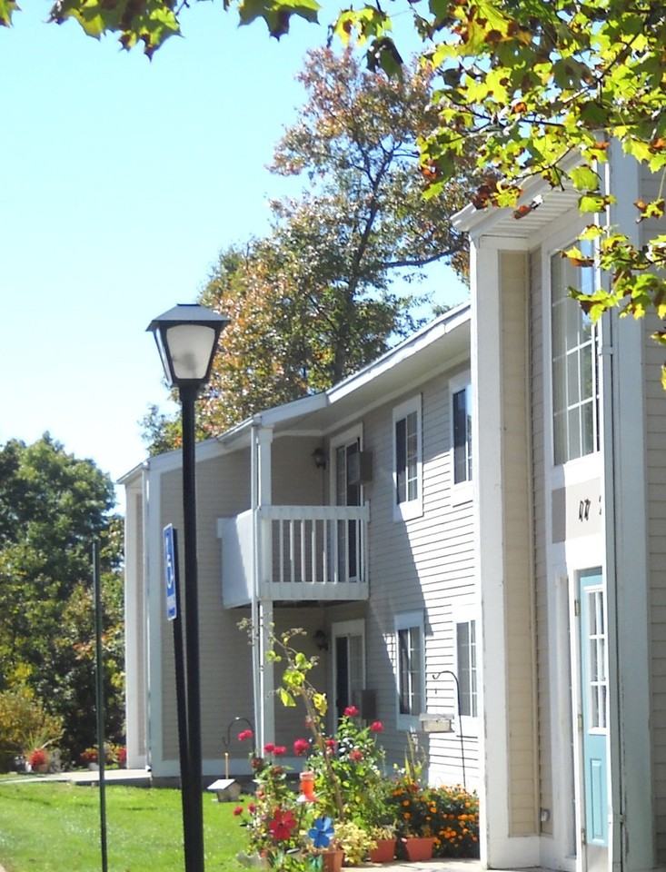 White Cloud Meadows Apartments 98 North Lester Avenue, White Cloud