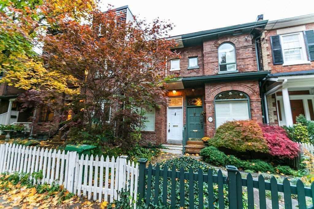 81 Seaton Street, Toronto, ON M5A 2T2 3 Bedroom Apartment for Rent