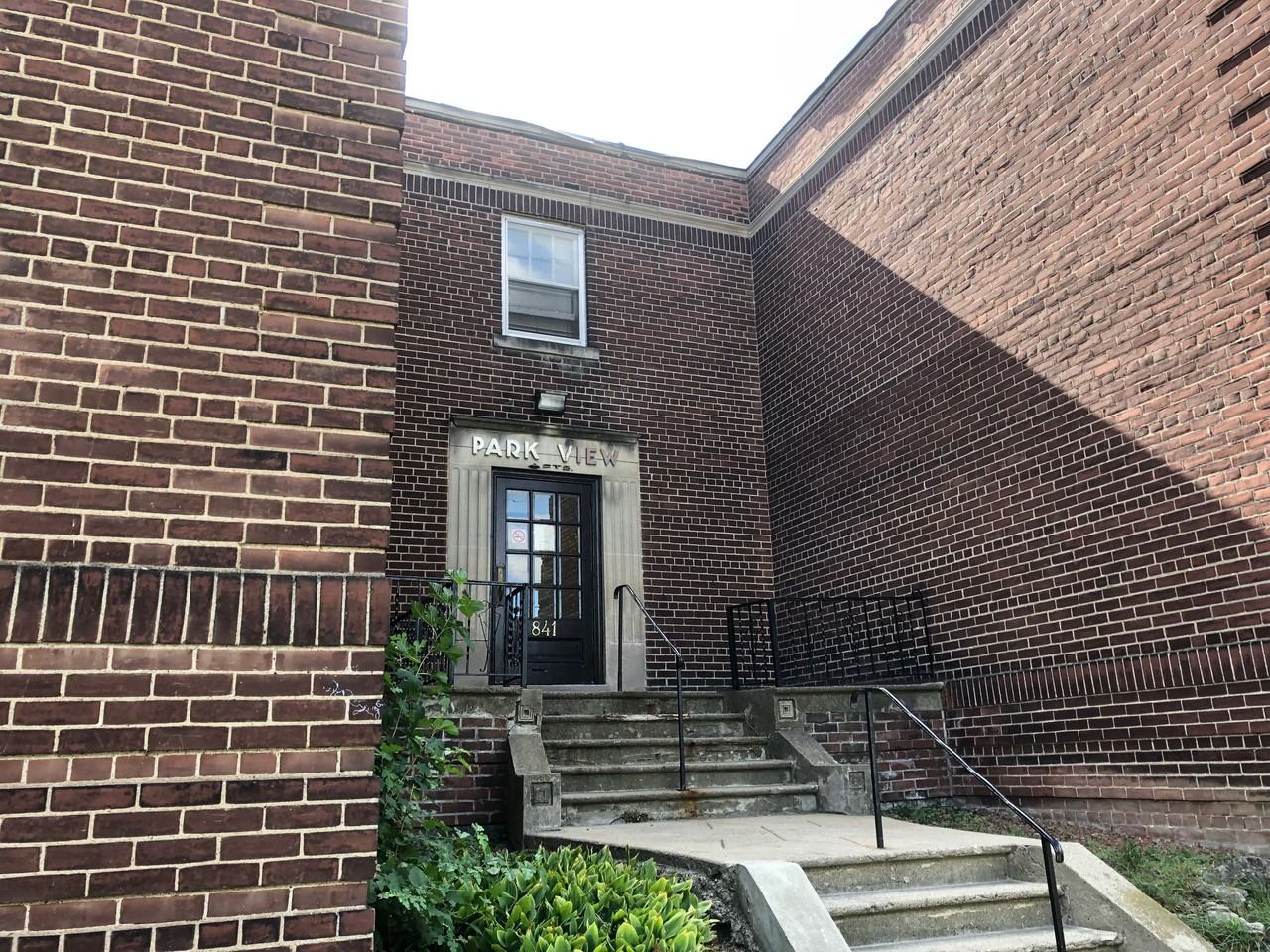 841 Millwood Apartments in Leaside, Toronto, ON M4G 1W5 Zumper