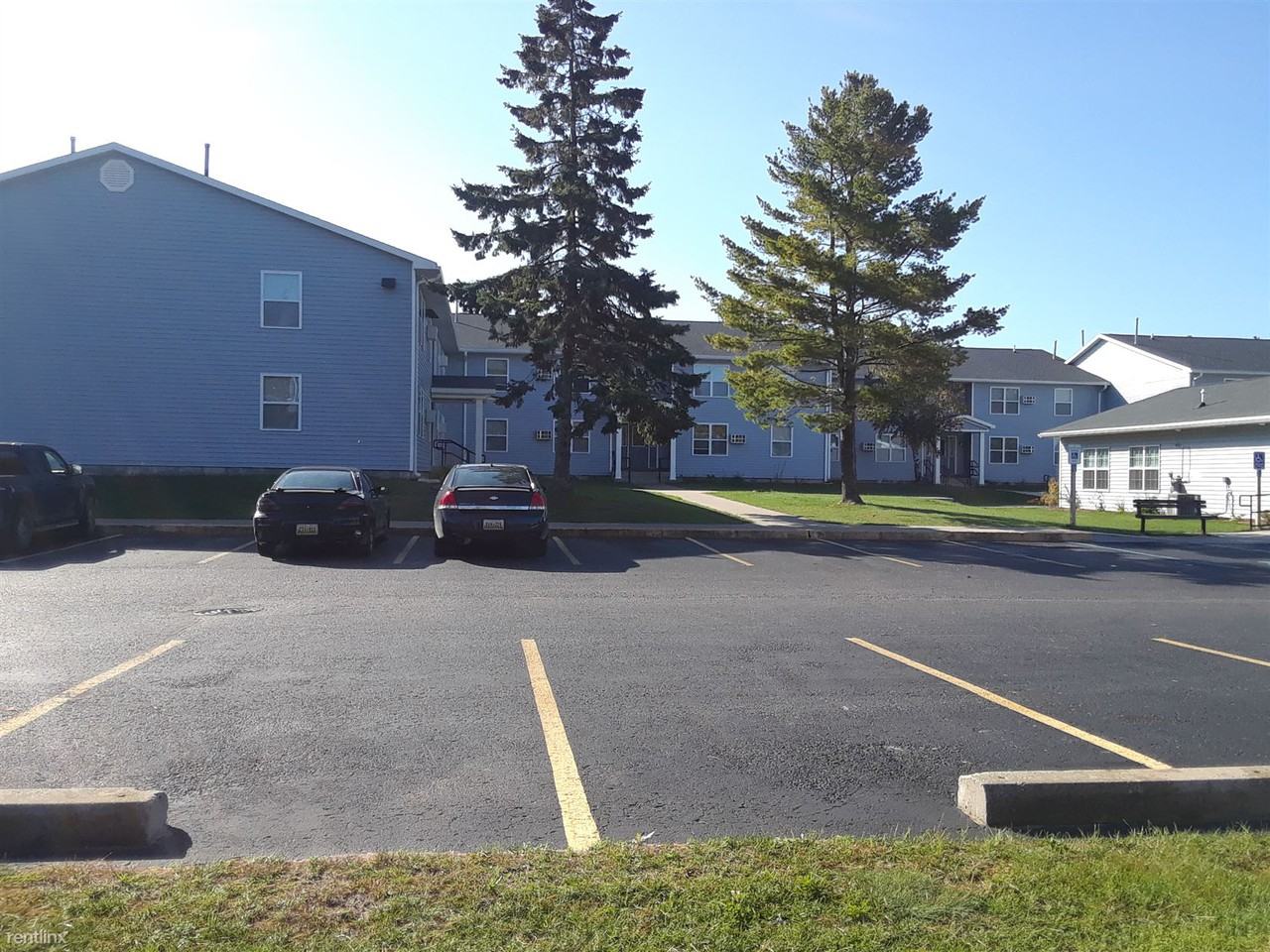 Manistique Lakeview Apartments 701 Park Ave, Manistique, MI 49854