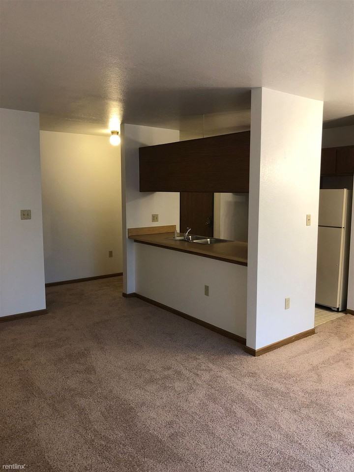 Meadow Wood Village Apartments 154 Meadowwood Ln, Chesaning, MI 48616