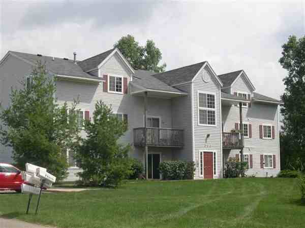 Randall Ridge Apartments 583 W Randall St, Coopersville, MI 49404