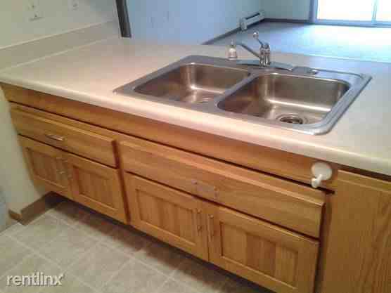 Carriage Towne Place I Apartments 218 E Williams St, Ovid, MI 48866