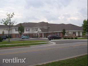 West Bridge Apartments 633 W Portage Ave, Sault Ste. Marie, MI 49783