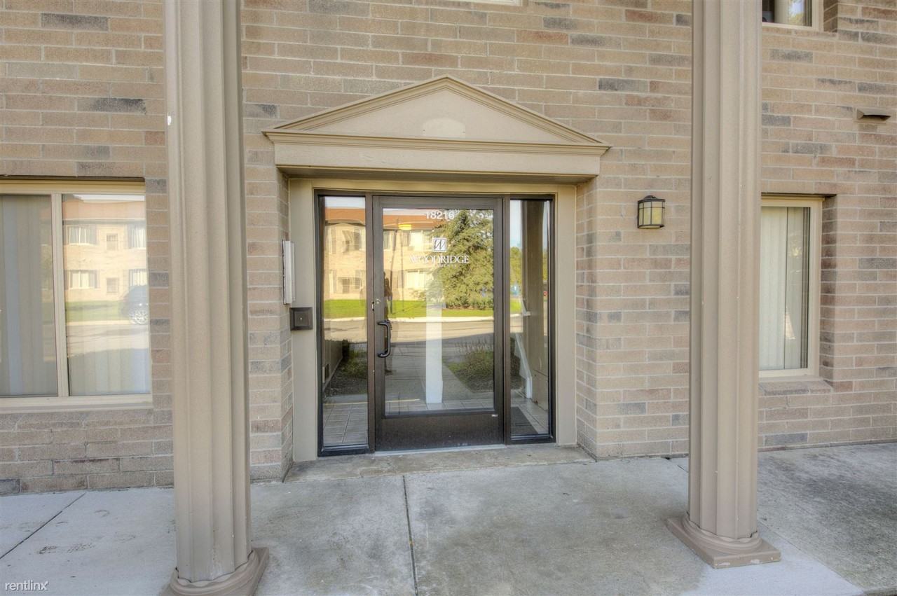 Woodridge Apartments 18242 Middlebelt Rd Ofc, Livonia, MI 48152 Zumper