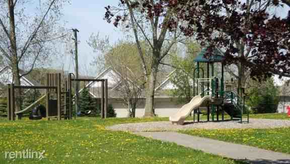 Park Terrace I Apartments 300, 320, 321 Lloyd St., Williamston, MI