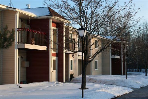 Wood Creek Apartments 1708 Meridian St, Sault Sainte Marie, MI 49783