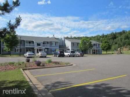 Lakeshore Heights Apartments 708 W Empire St, Ishpeming, MI 49849