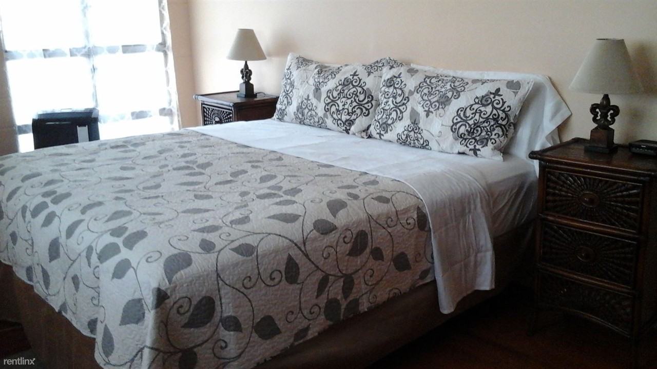 Waikiki Whale Watcher Apts. Apartments 232 Kaiulani Ave, Urban