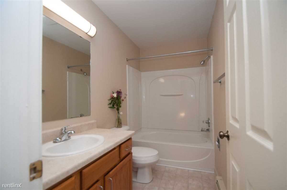 Milham Meadows Townhomes Apartments 6103 Mallard Cir, Portage, MI