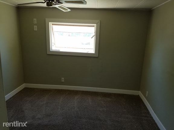 605 W Main St Apartments in Le Grand, IA 50142 Zumper