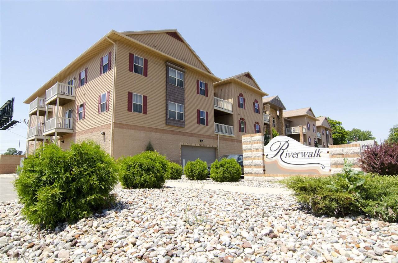 Riverwalk Apartments 232 S Clippert St, East Lansing, MI 48912 Zumper