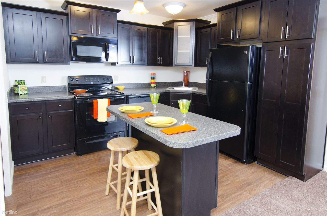 Haslett Arms Apartments 135 Collingwood Dr, East Lansing, MI 48823