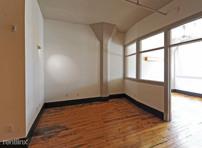 United Paper Company Apartments 1709 E Clay St, Richmond, VA 23223