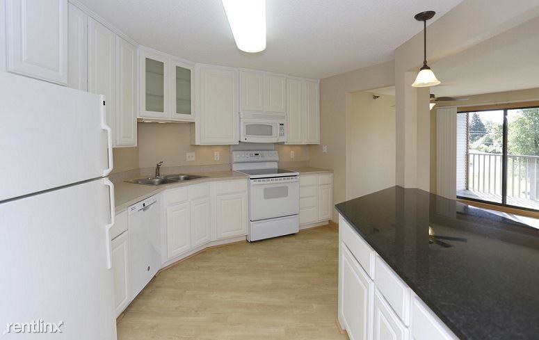 Hwy 694 & White Bear Ave Apartments in White Bear Lake, White Bear Lake