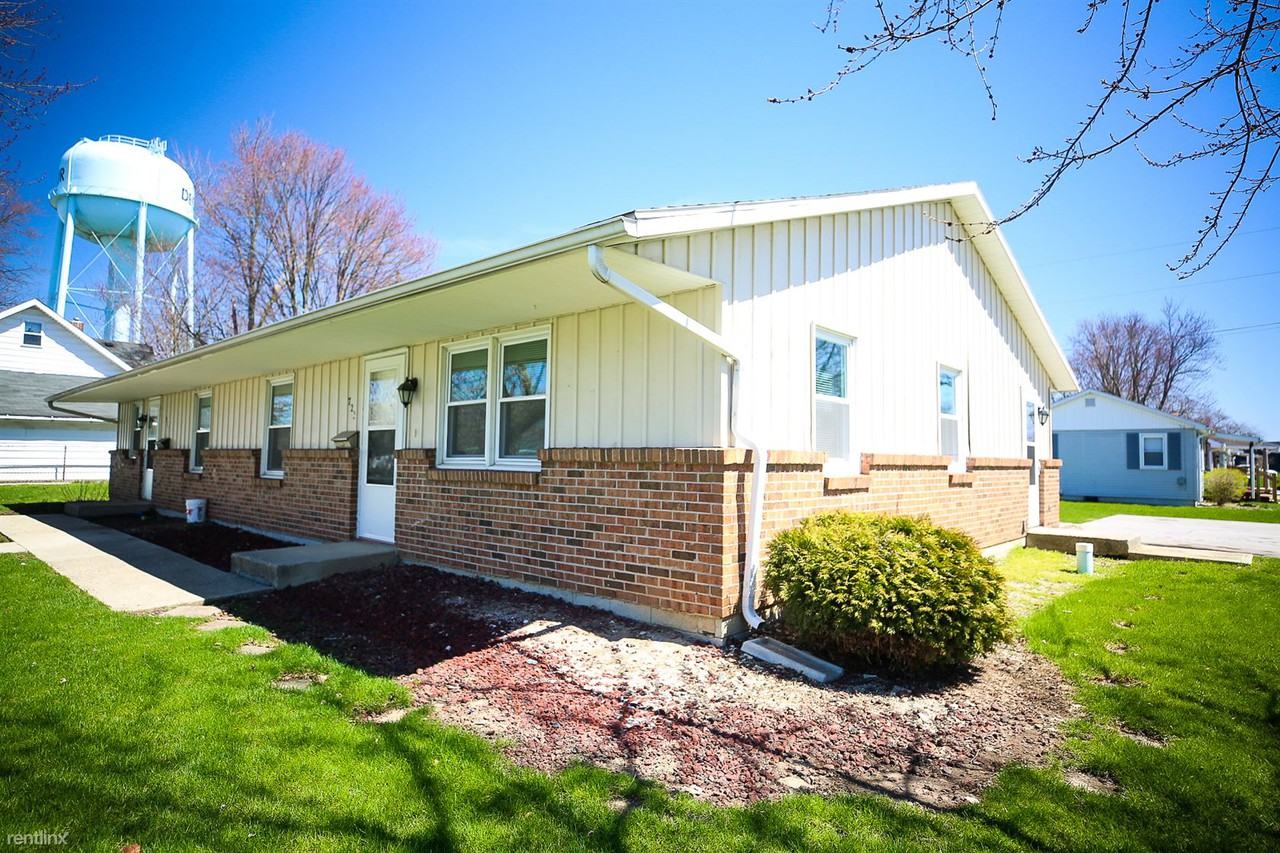 VG Duplexes Apartments 1104 Russell St, Decatur, IN 46733 Zumper