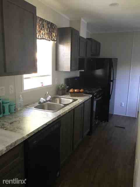 Brookville Rd & S Arlington Ave Apartments in Southeast Indianapolis