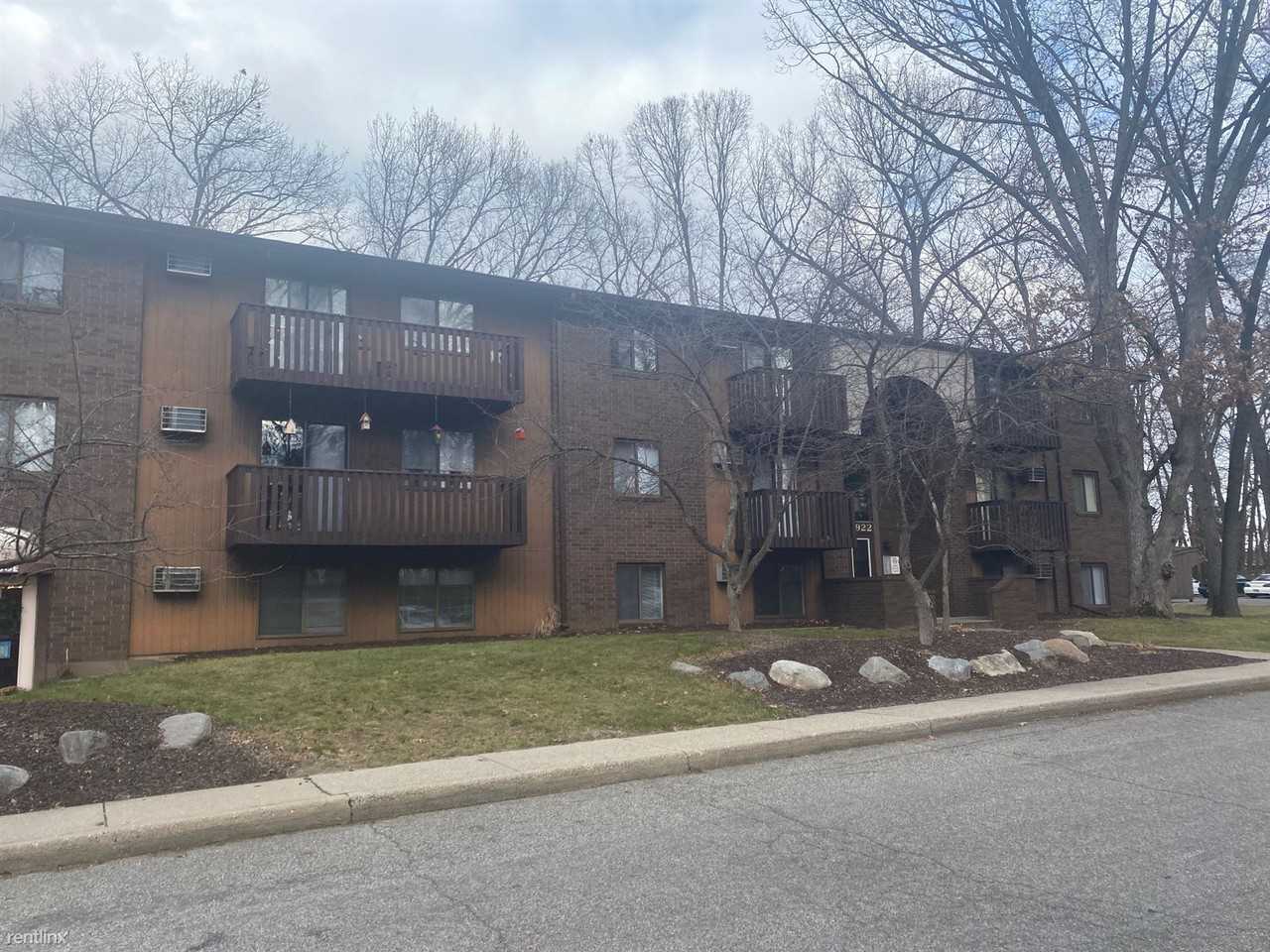3920 Clyde Park Ave Sw, Wyoming, MI 49509 2 unit Rentals Zumper
