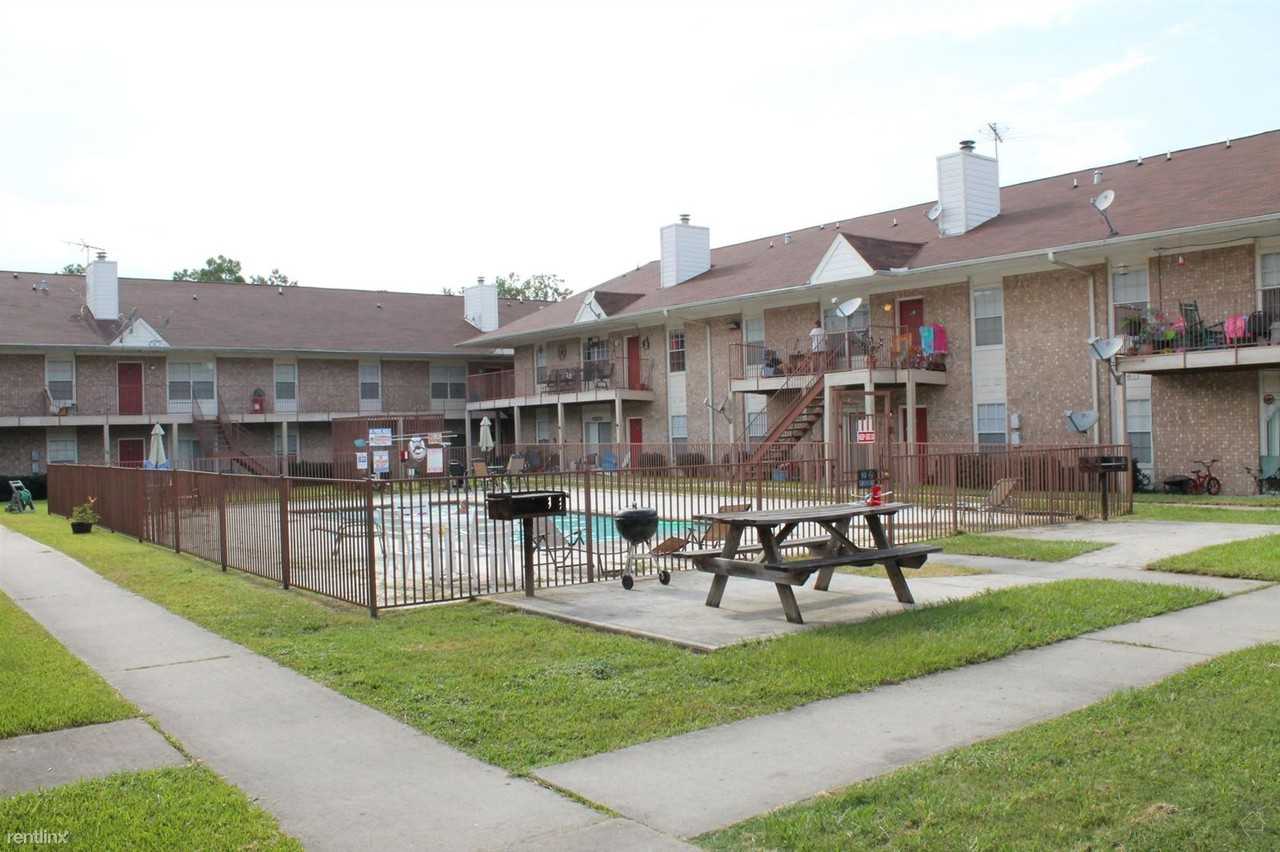 The Park At Walkers Landing Apartments 811 Cloyd Dr, Magnolia, TX