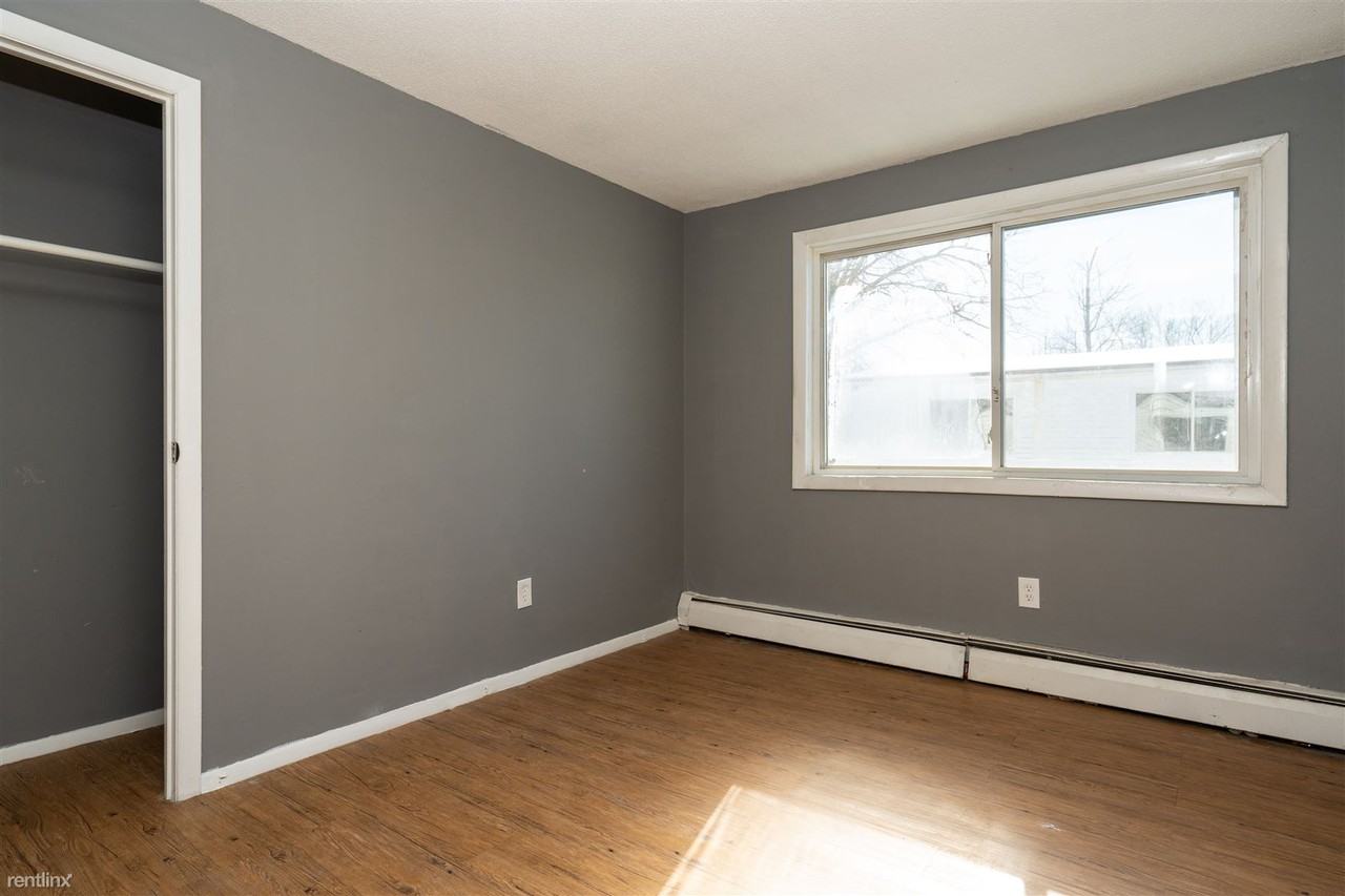 137 Naugatuck St Apartments 139 Naugatuck St, Hartford, CT 06120 Zumper