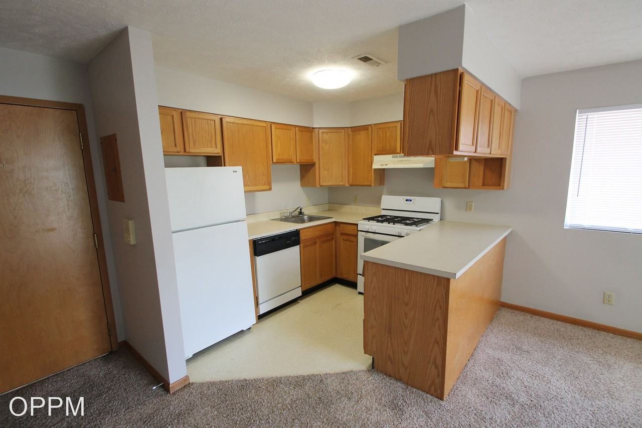 8240 Blondo St Apartments in Benson Gardens, Omaha, NE 68134 Zumper