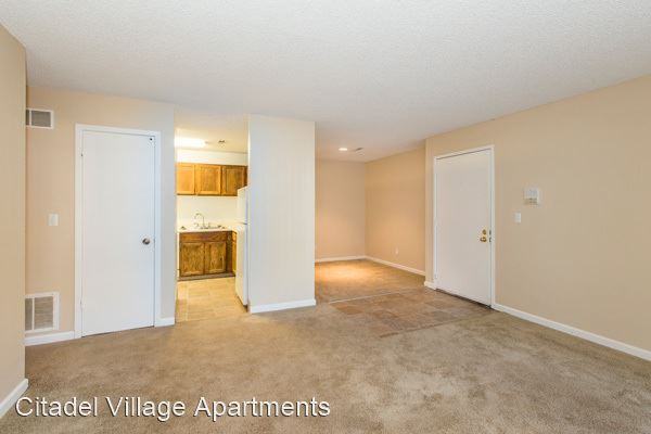 Citadel Village Apartments 913 N Chelton Rd, Colorado Springs, CO