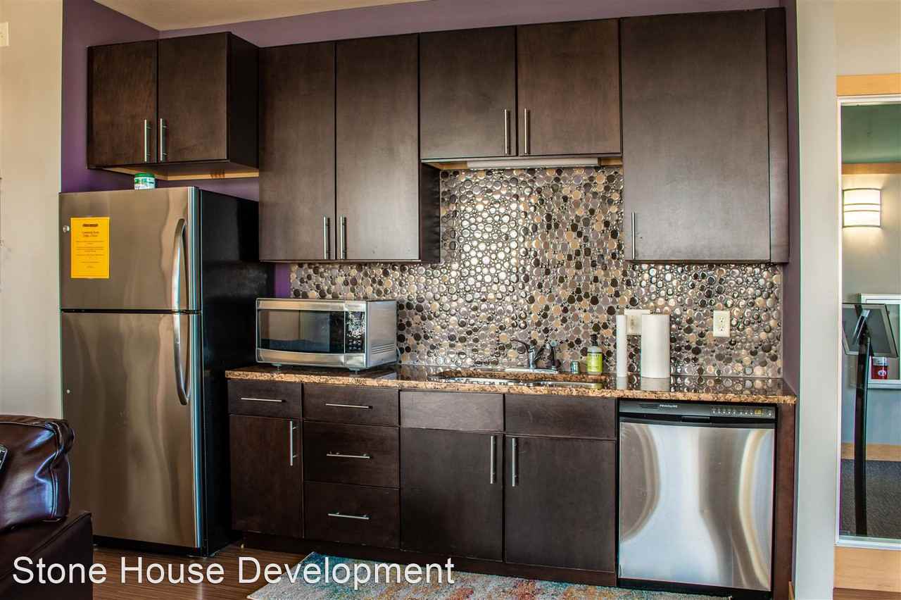 The Overlook at Hilldale Apartments 4620 Frey St, Madison, WI 53705