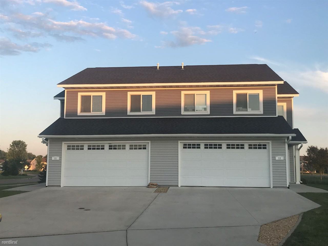 Pleasantview Townhomes Apartments 16 Pleasant View Ct, North Mankato