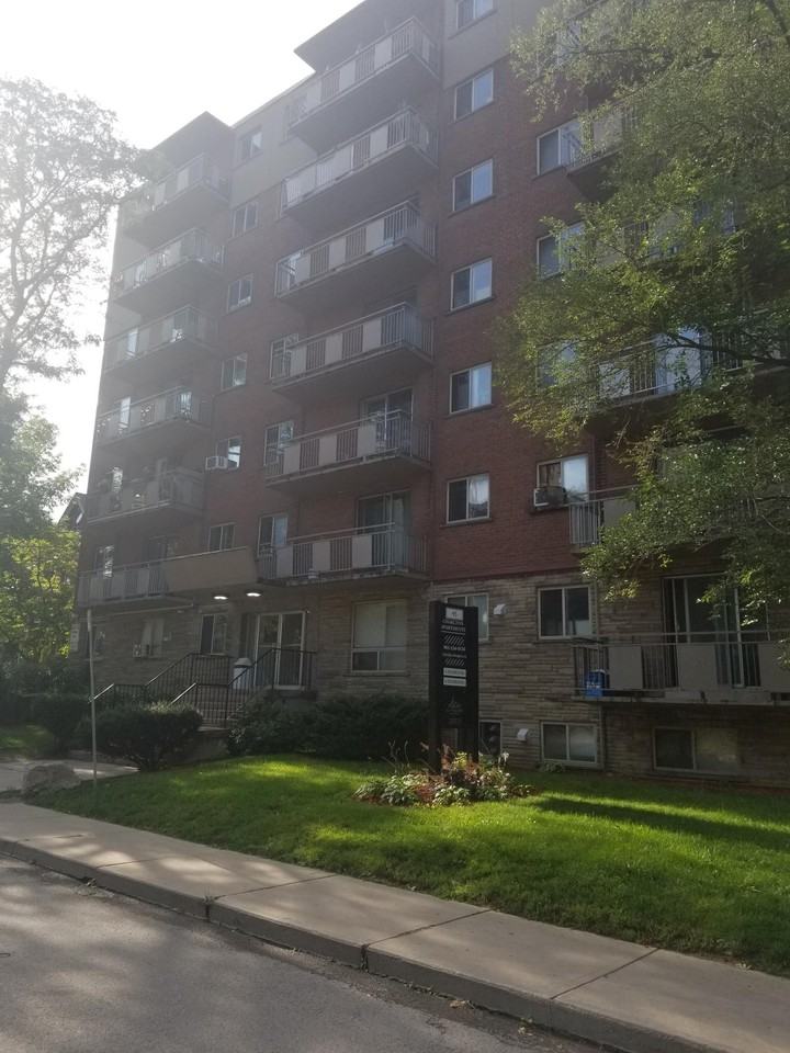 Charlton Apartments 45 Charlton Avenue West 206, Hamilton, ON L8P