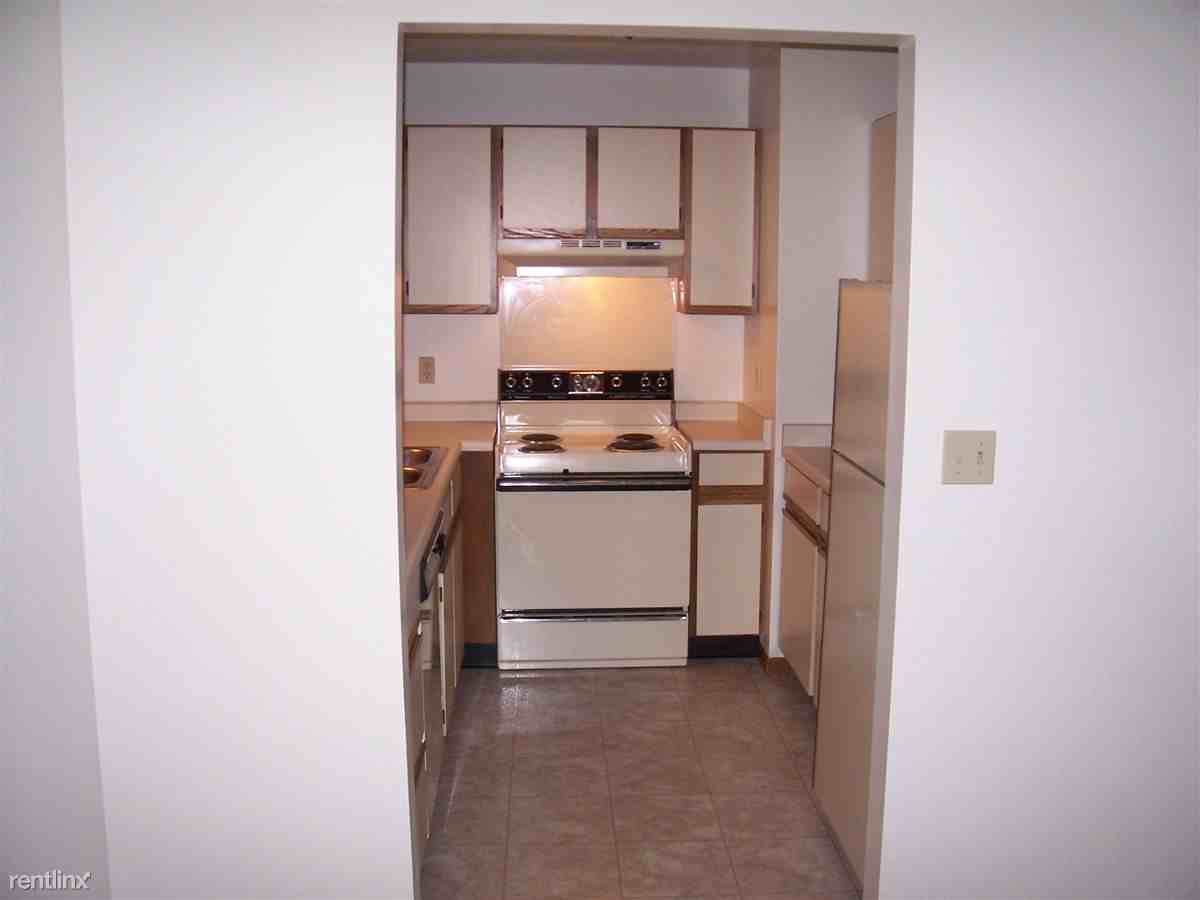 Clover Ridge Apartments W239N5928 Maple Ave 213, Sussex, WI 53089 Zumper