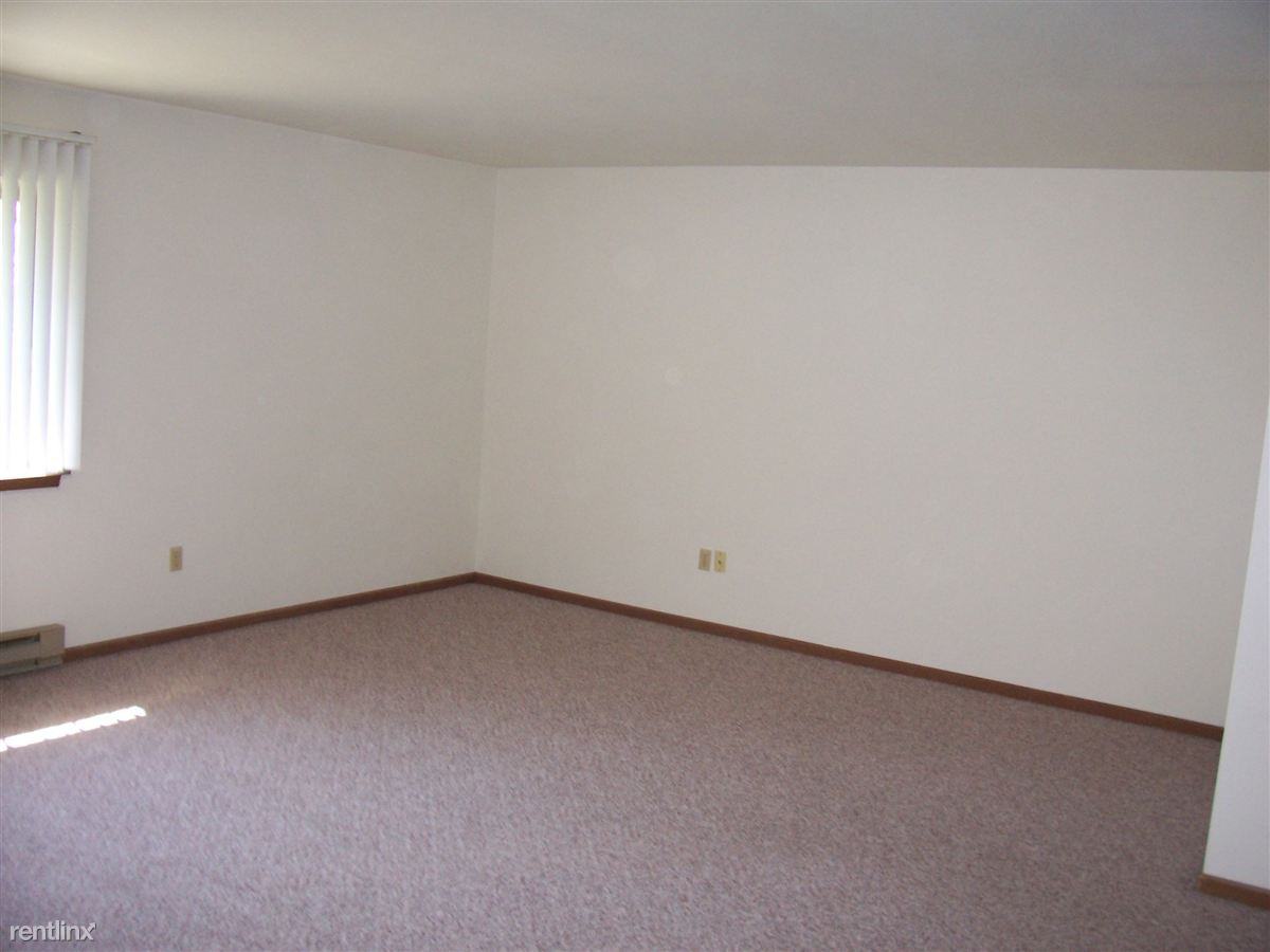 Clover Ridge Apartments W239N5928 Maple Ave 213, Sussex, WI 53089 Zumper