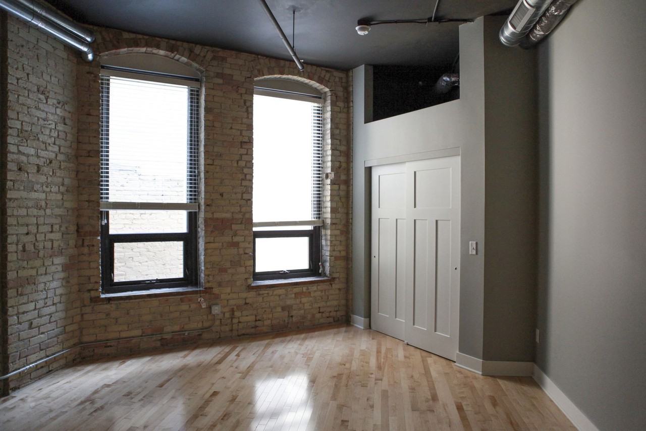 Lofts at the Kendall Apartments 16 Monroe Center St Ne, Grand Rapids