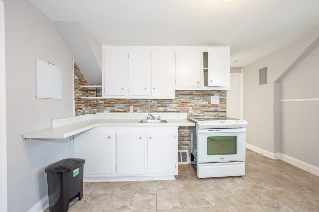 River Road Apartments in Welland, ON L3B None Zumper