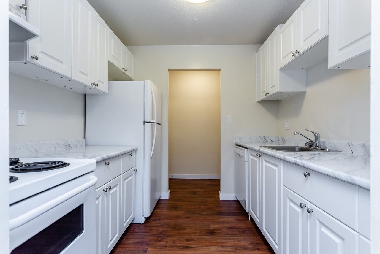 Shannon Gardens Apartments 11831 80 Ave, Delta, BC V4C 7X6 Zumper