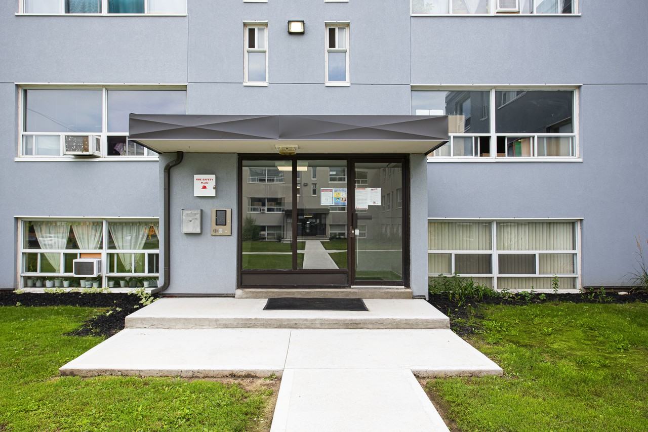 Rosseau Road Inc. Apartments 26 1226 Rosseau Rd., Toronto, ON M3H 3G2 Zumper