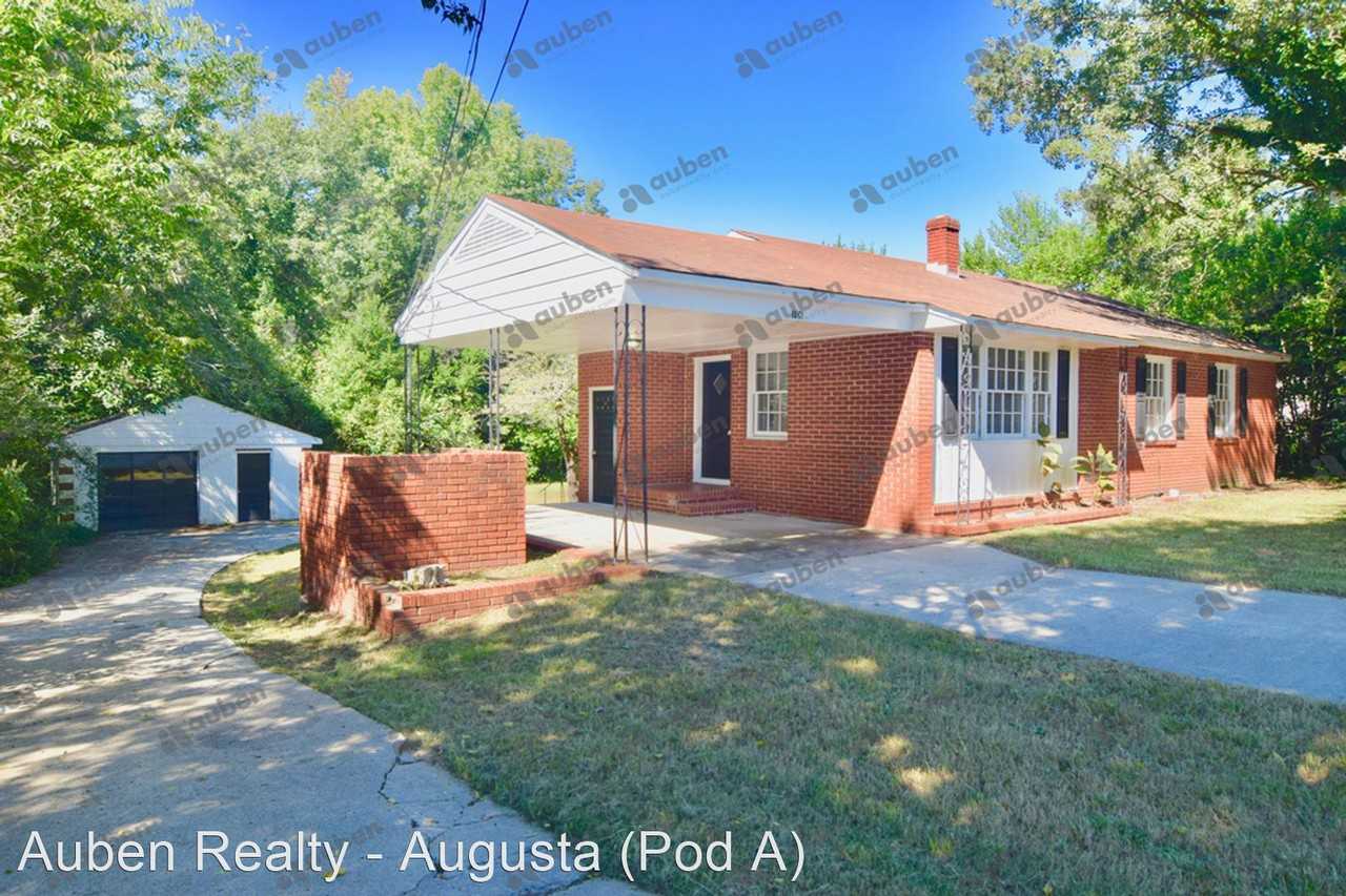 106 Bellewood Dr, Martinez, GA 30907 3 Bedroom House for 1,225/month