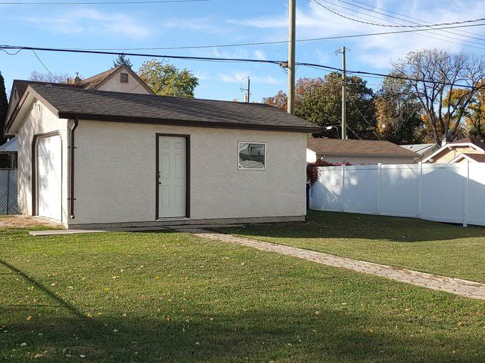 800 Henderson Highway, Winnipeg, MB R2K 2L1, CA 3 bedroom House Rental Zumper