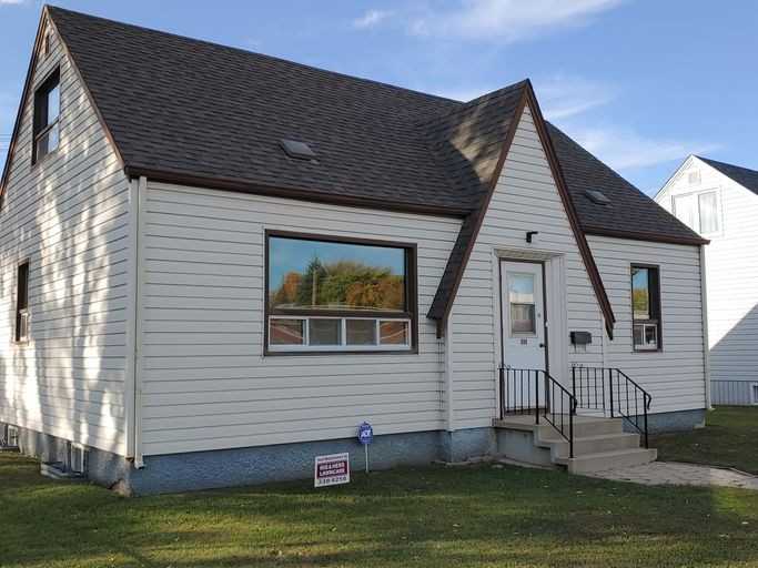 800 Henderson Highway, Winnipeg, MB R2K 2L1, CA 3 bedroom House Rental Zumper