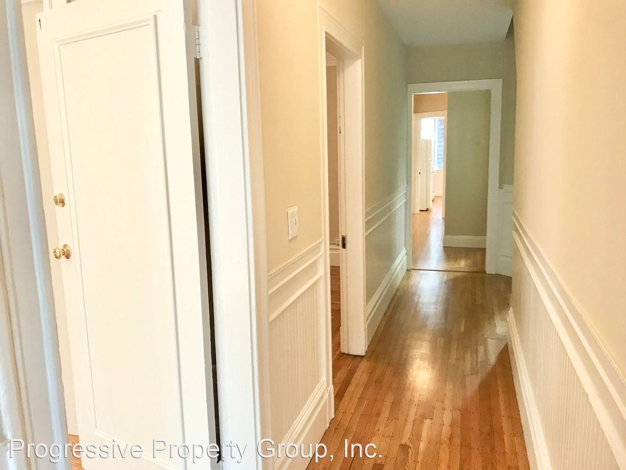 705707707A Clayton Street Apartments in Haight Ashbury, San Francisco