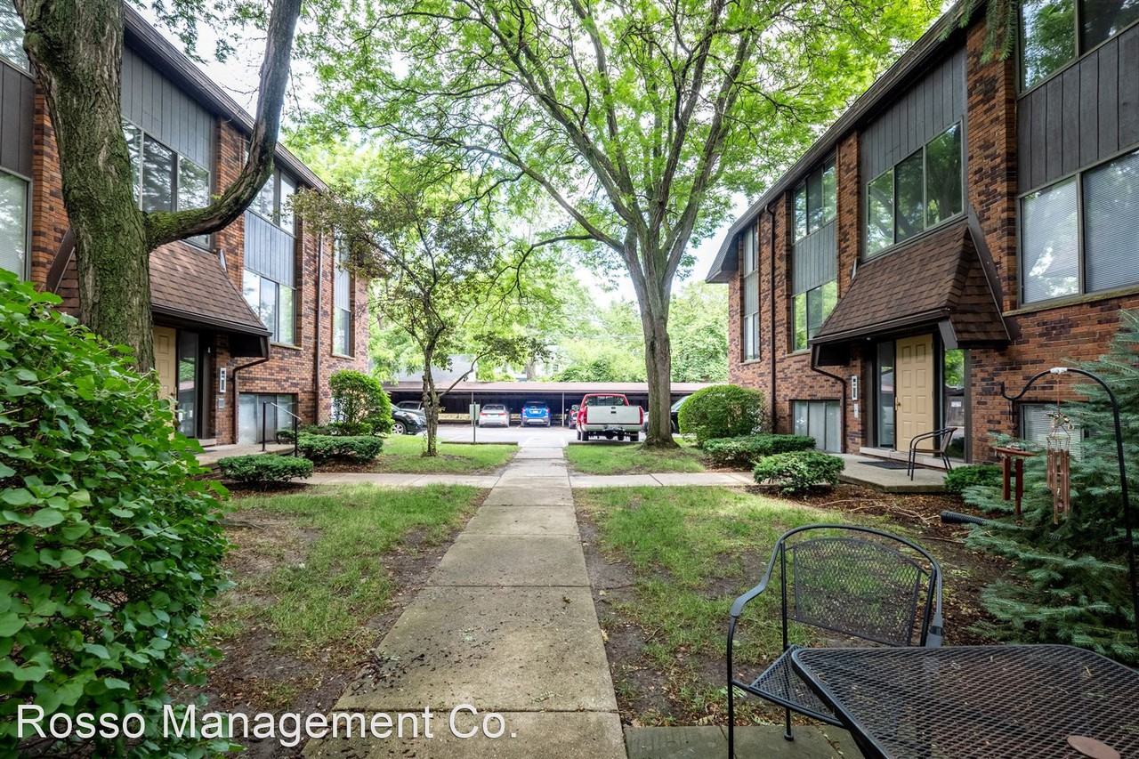 Maplecrest Apartments Birmingham Apartments 2233 E Maple Rd 2457