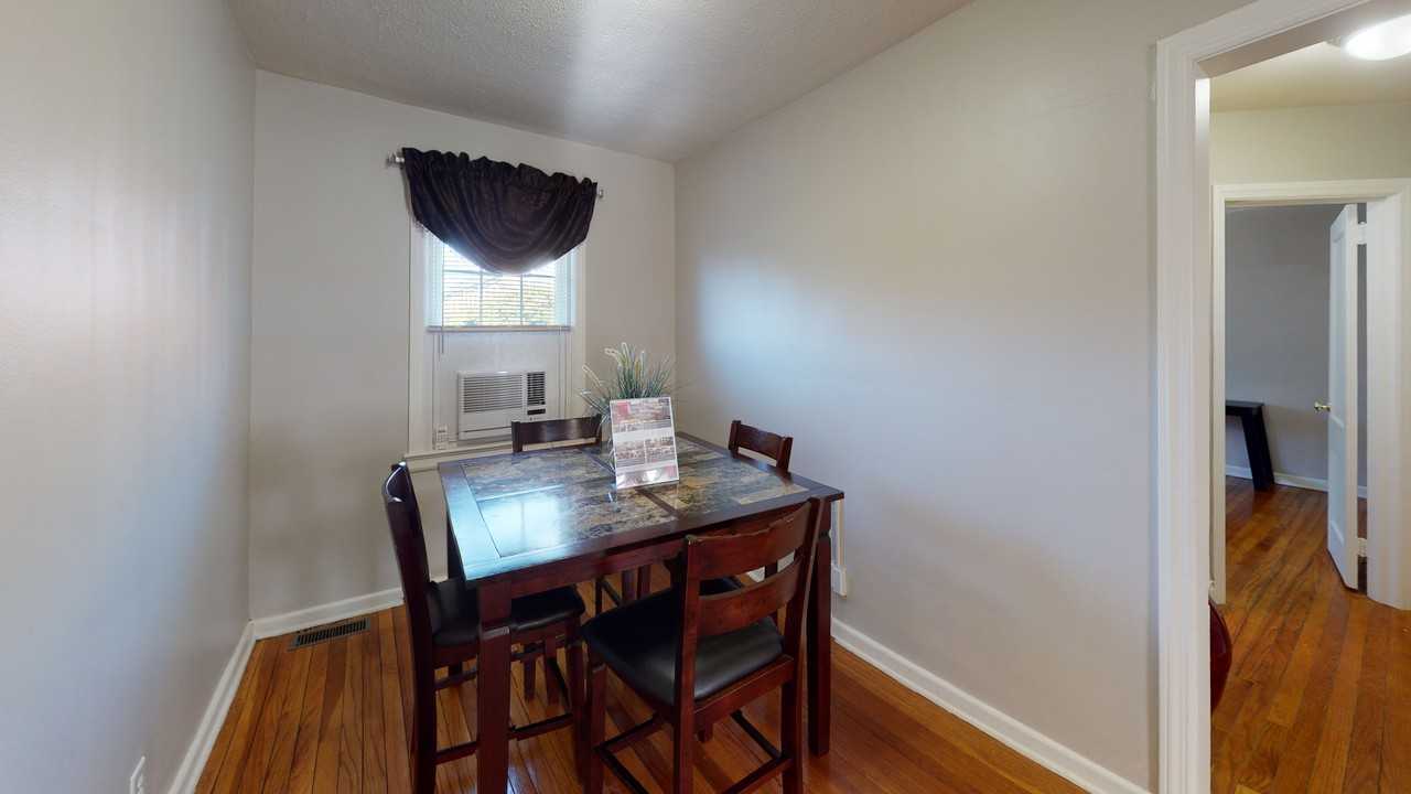 The Woods of Fairlawn Apartments 17 Manor Road unit A, Akron, OH