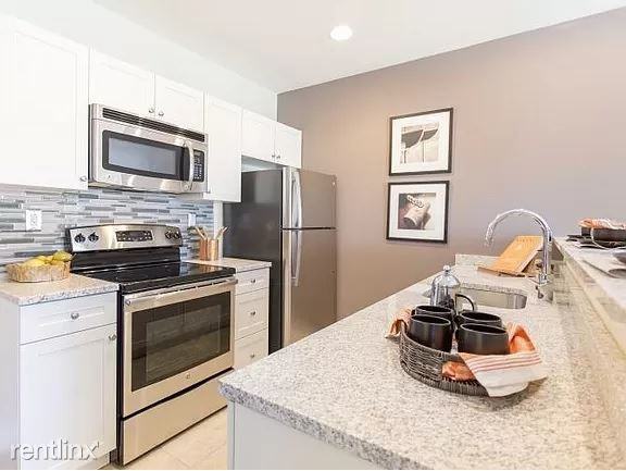 The Residences at The Alcoa Building Apartments 611 William Penn Pl