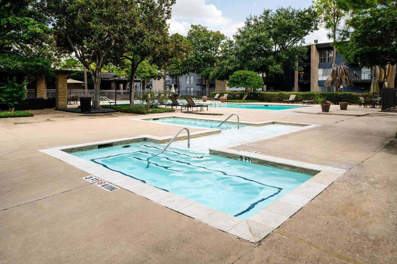 Park at Voss Apartments 2424 S Voss Rd, Houston, TX 77057 Zumper